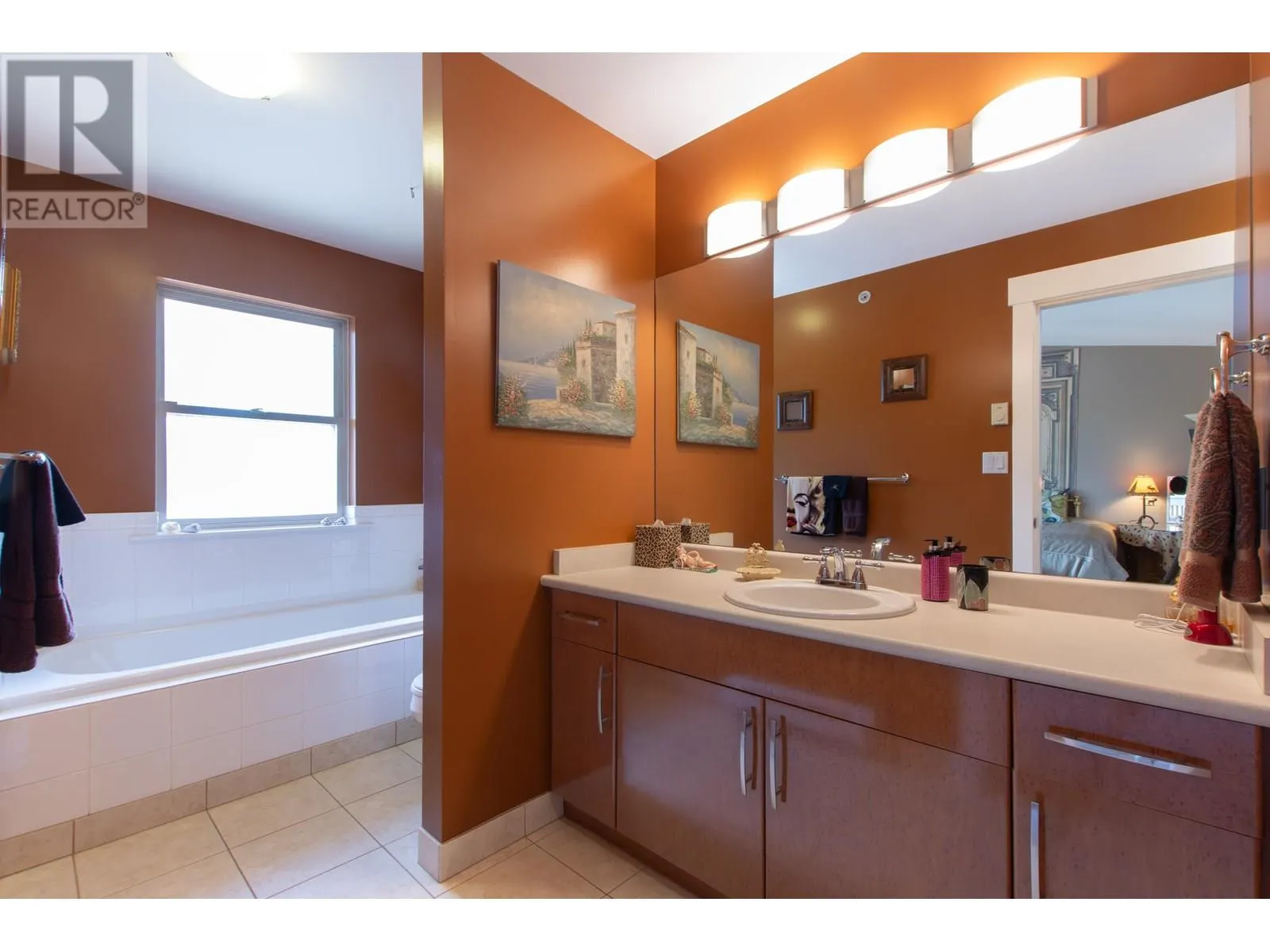 4 1024 GLACIER VIEW DRIVE