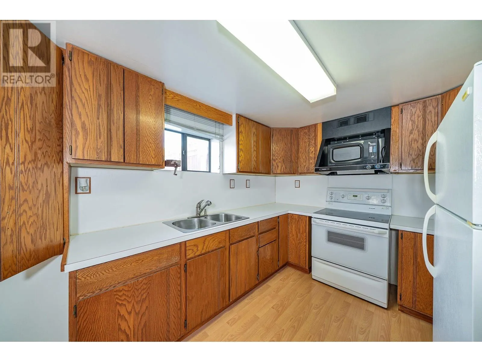 432 W 25TH STREET