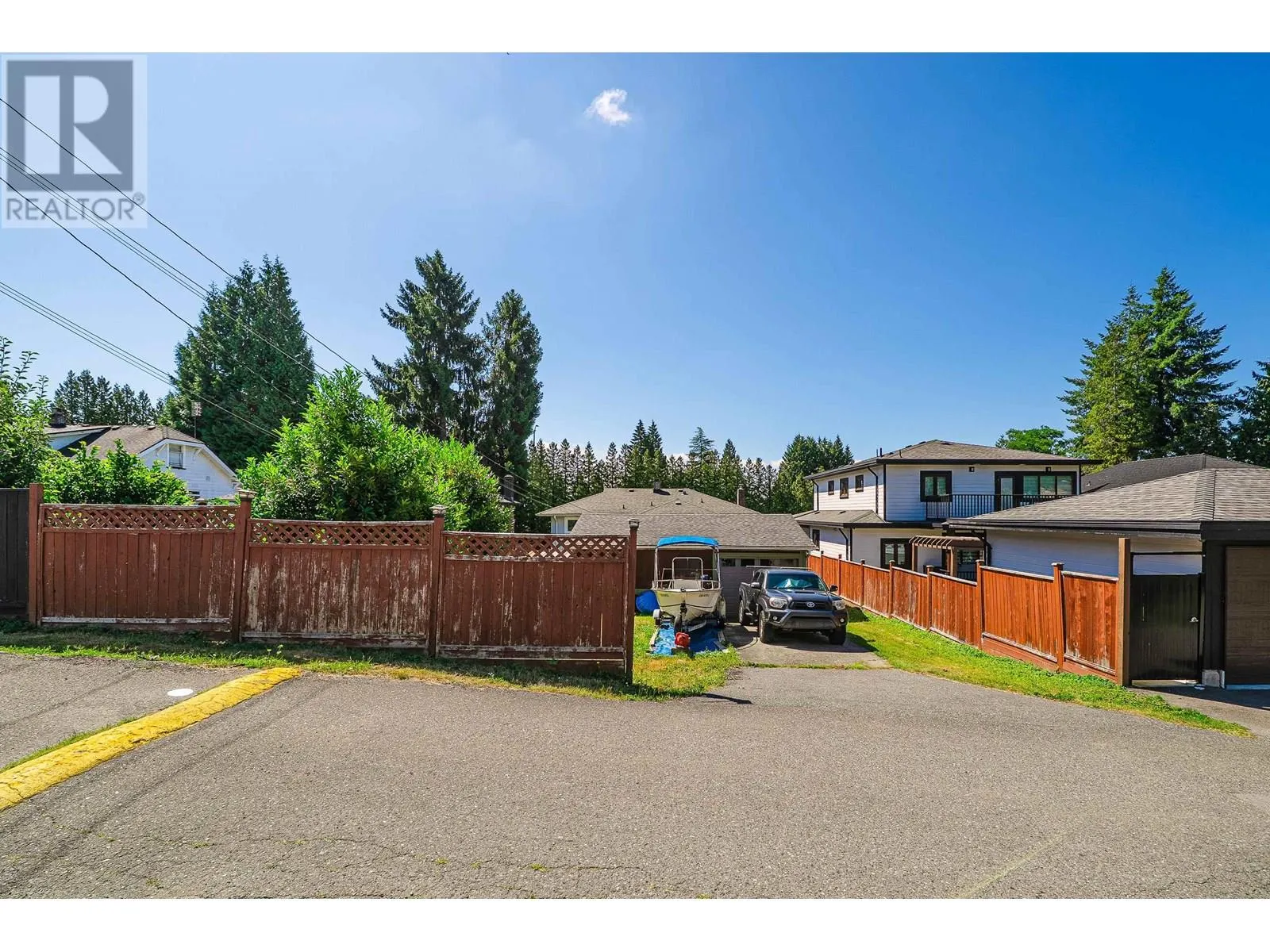 432 W 25TH STREET