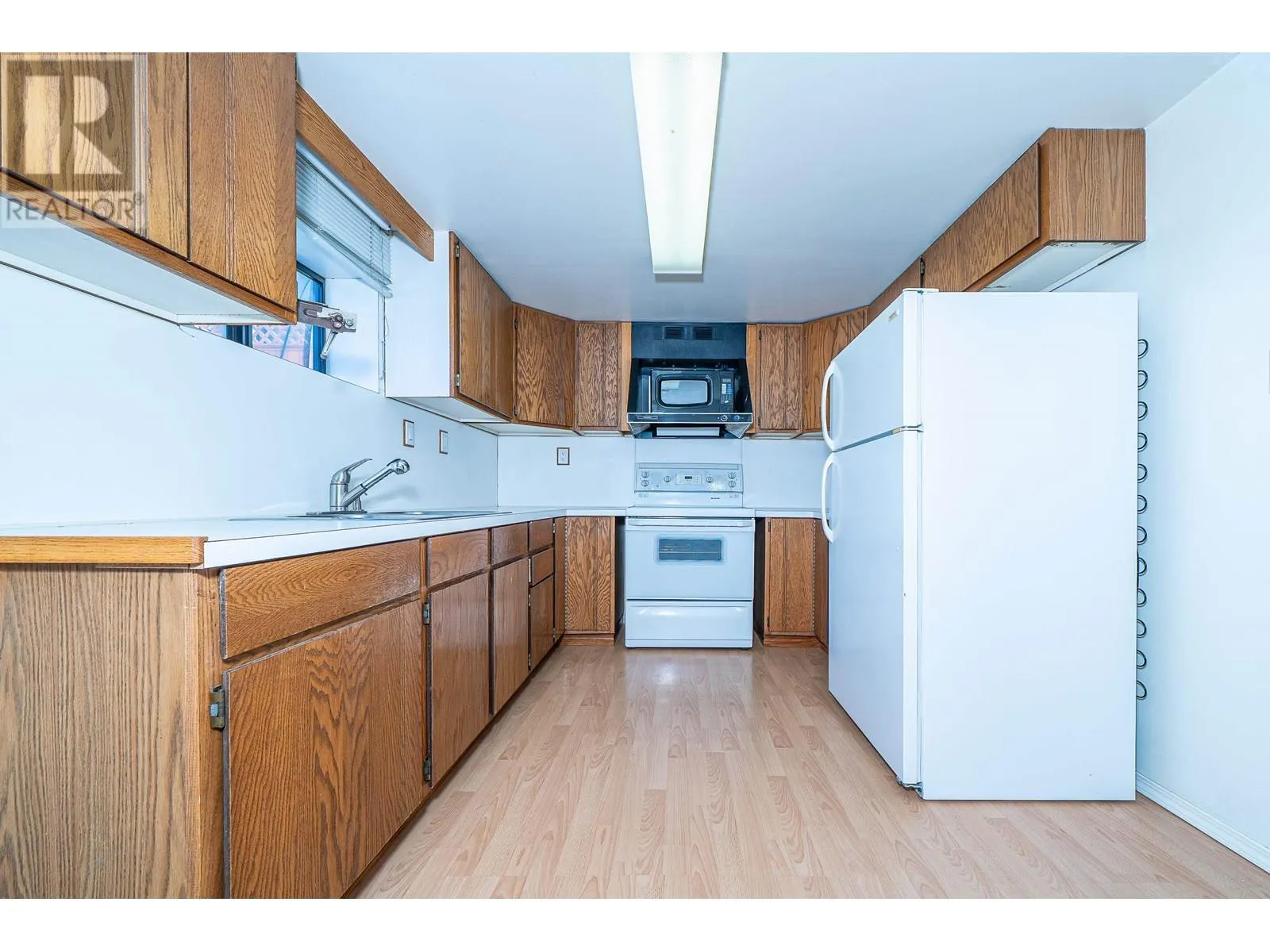 432 W 25TH STREET
