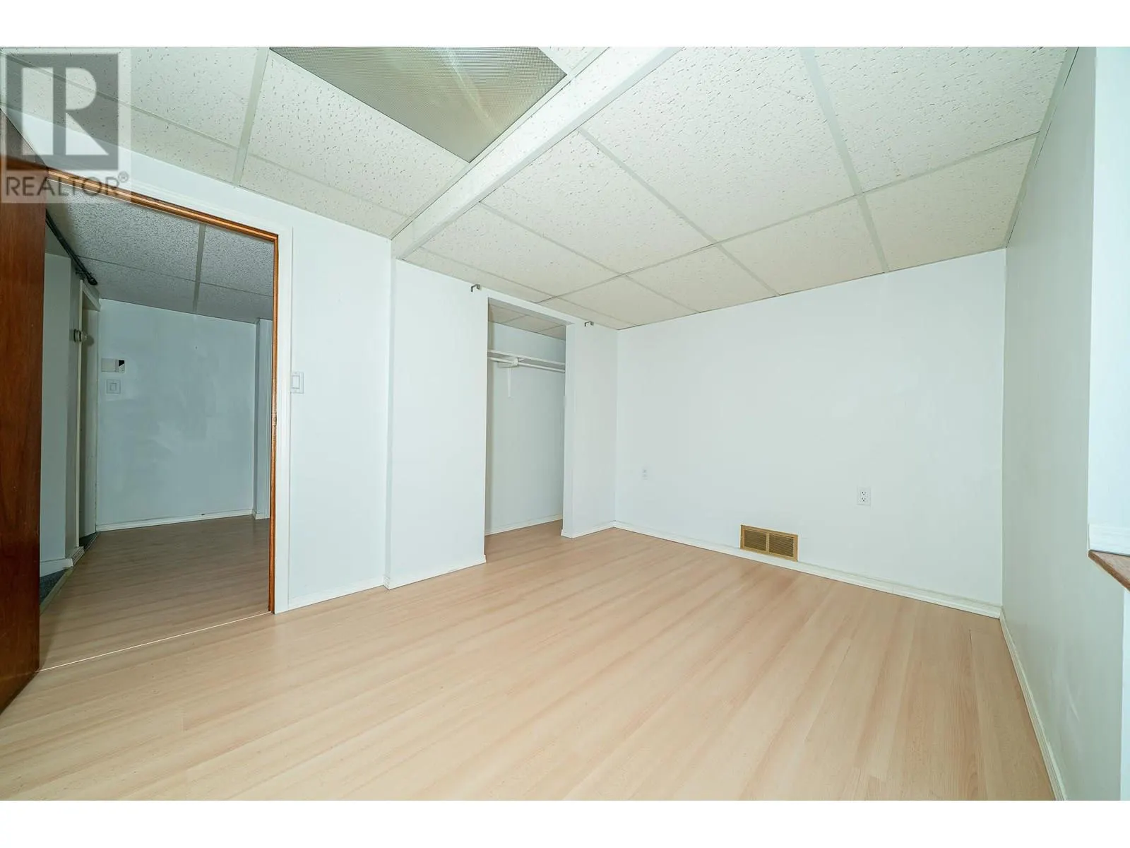 432 W 25TH STREET
