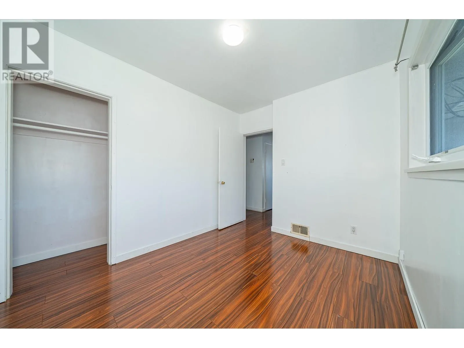 432 W 25TH STREET