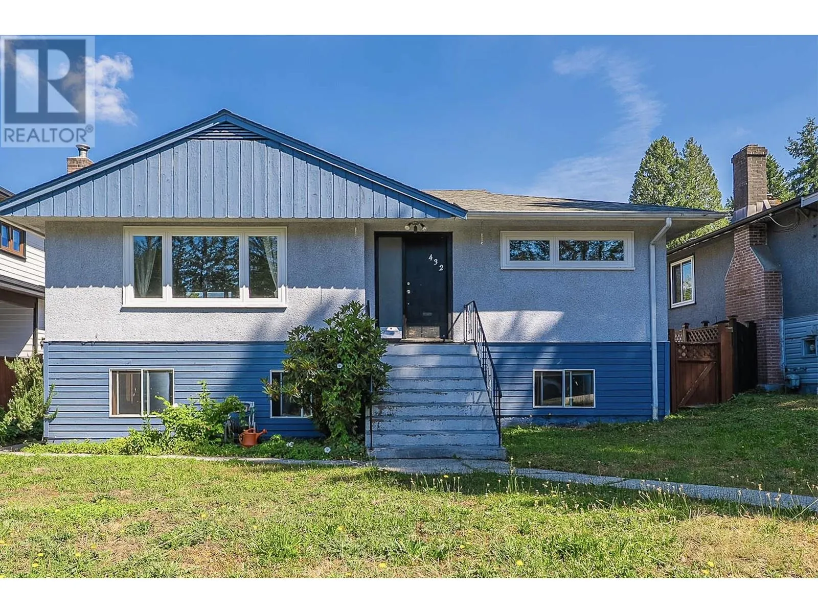 432 W 25TH STREET