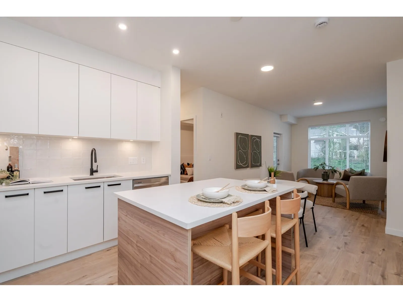 302 33920 BEST AVENUE