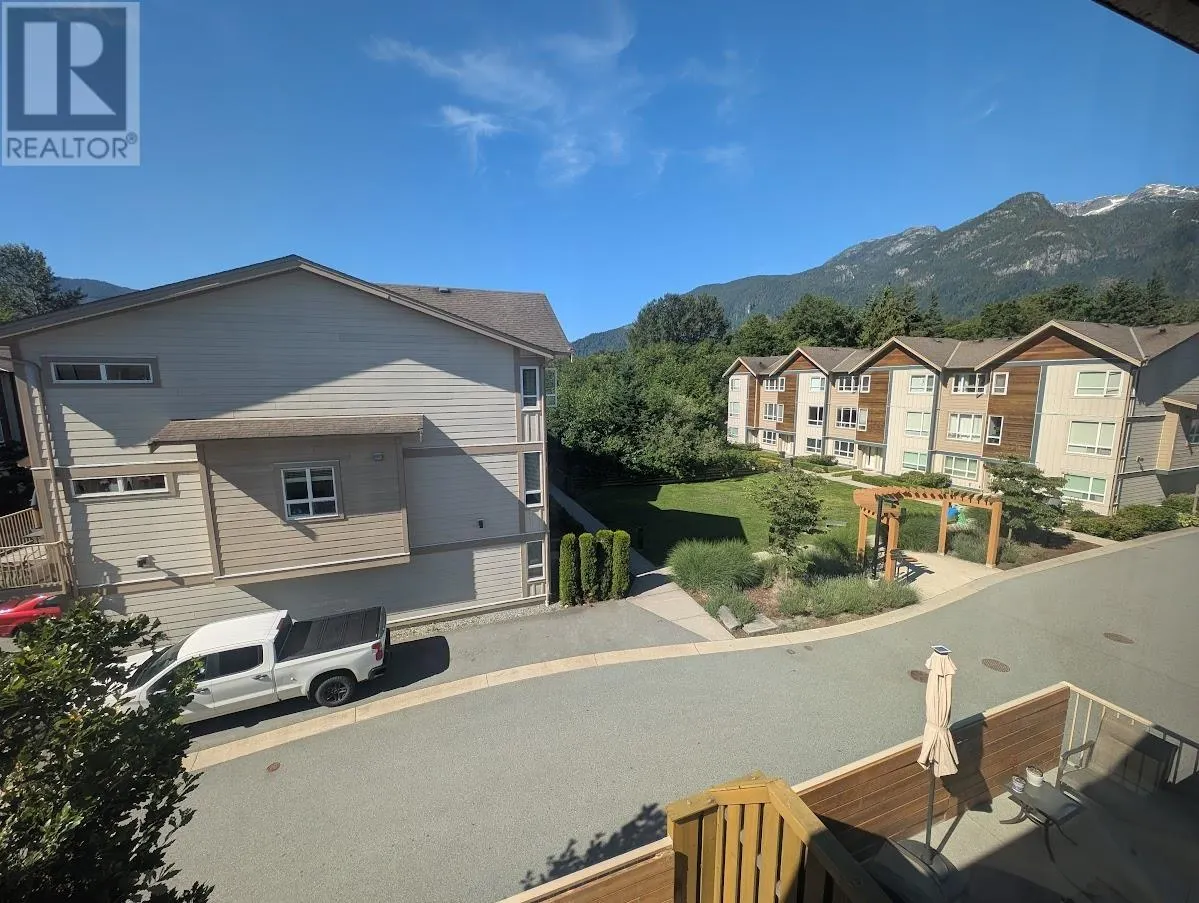 2 1188 WILSON CRESCENT