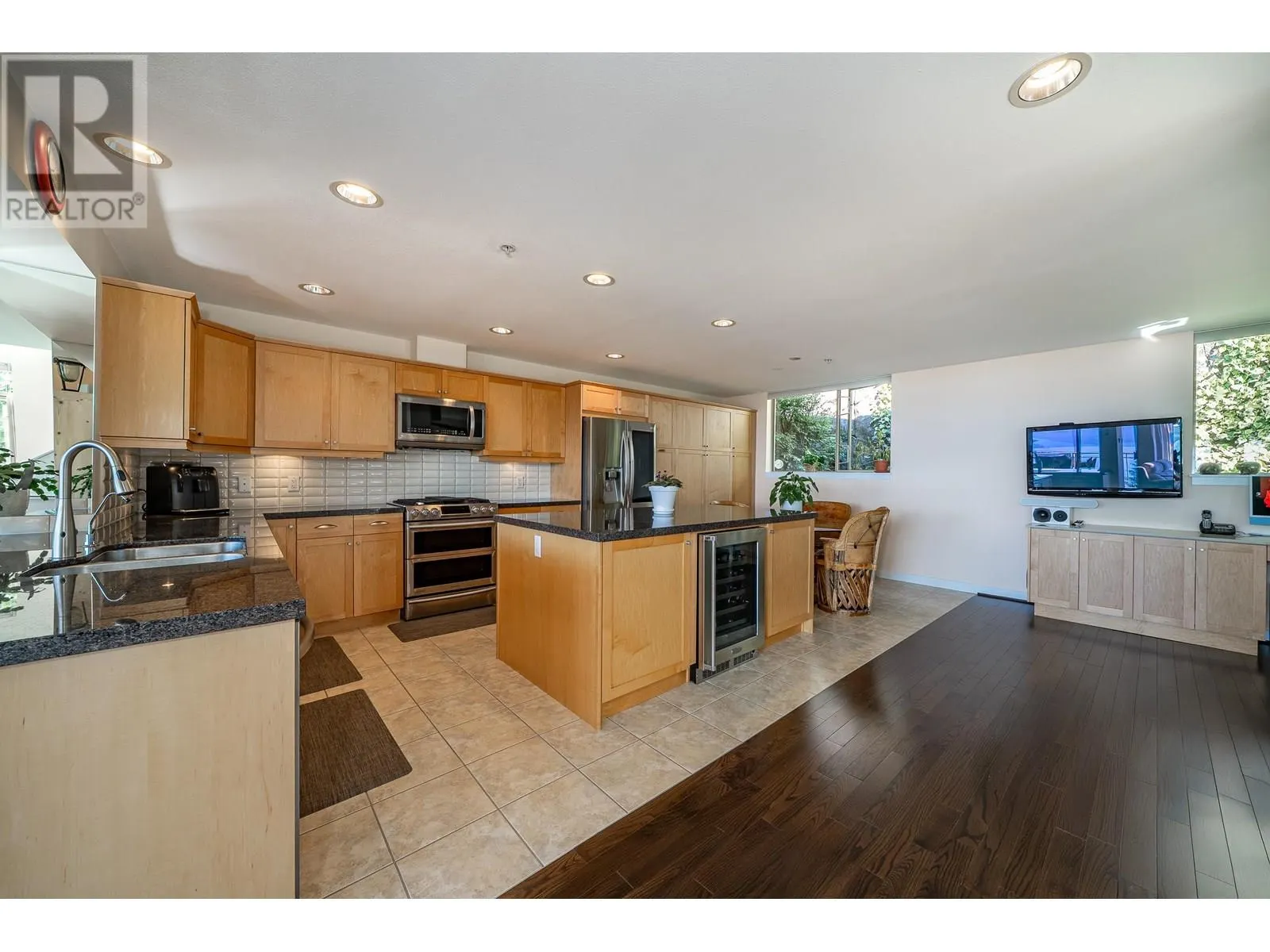 8664 SEASCAPE DRIVE