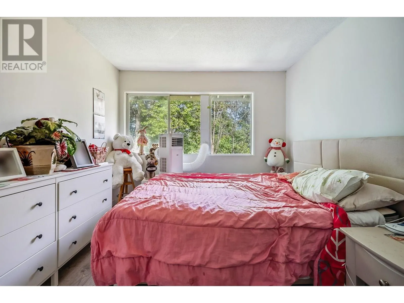 1134 CHATEAU PLACE