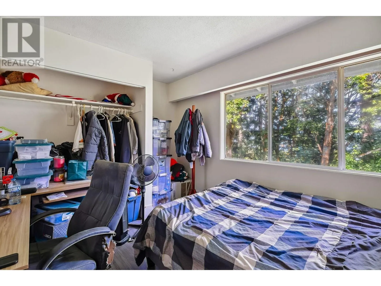 1134 CHATEAU PLACE