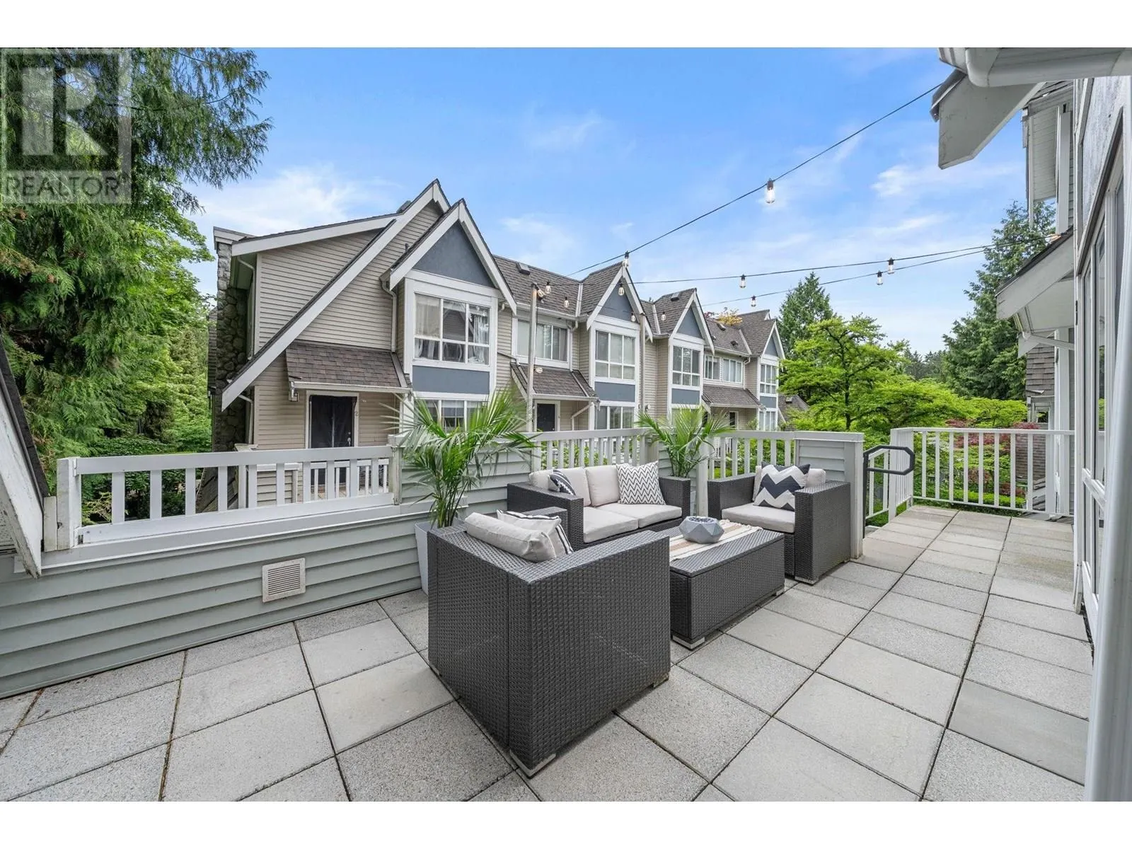 3 995 LYNN VALLEY ROAD