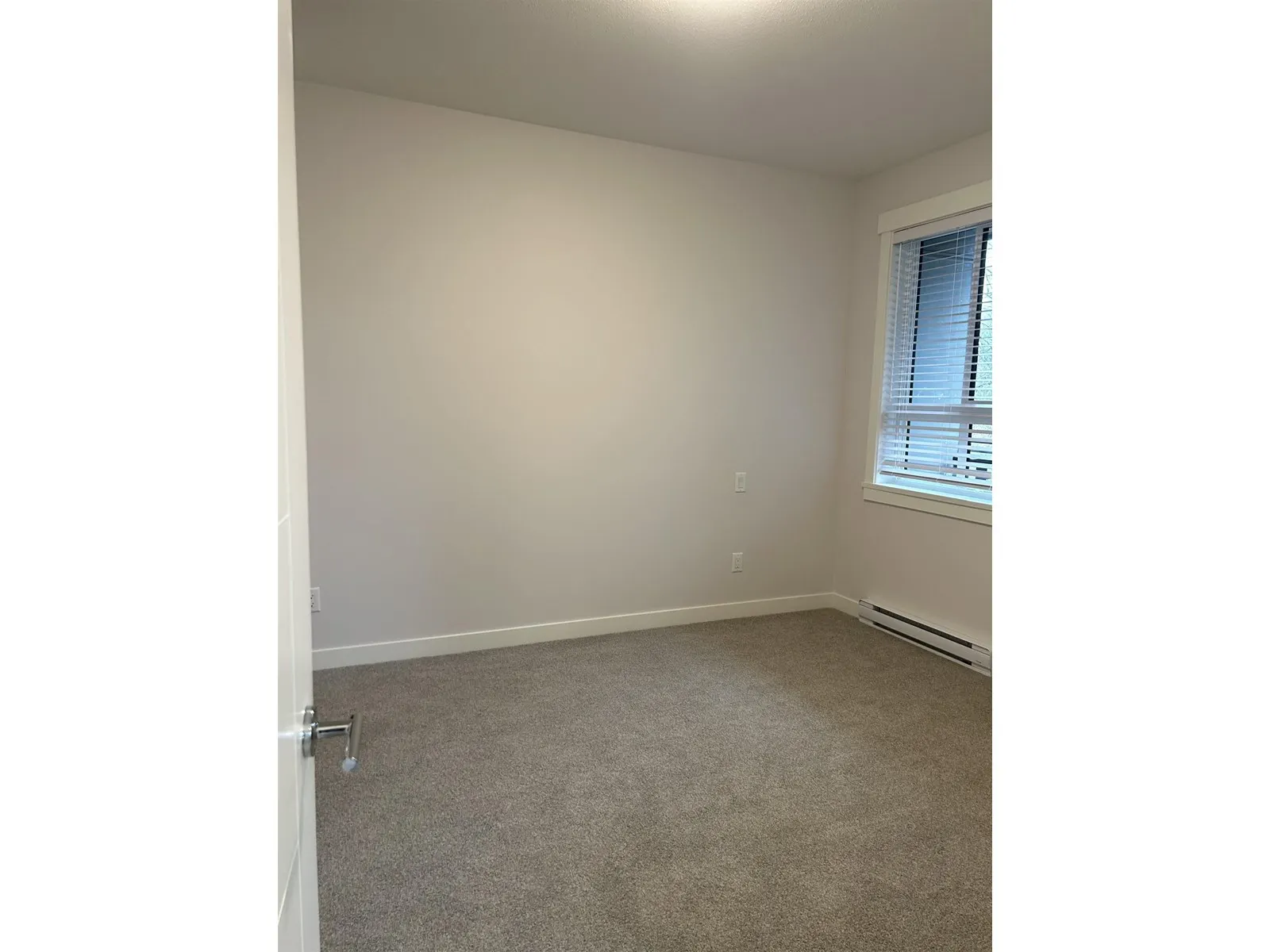 406 32690 14TH AVENUE