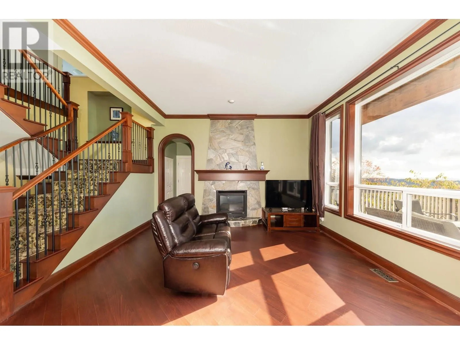 23 FERNWAY DRIVE