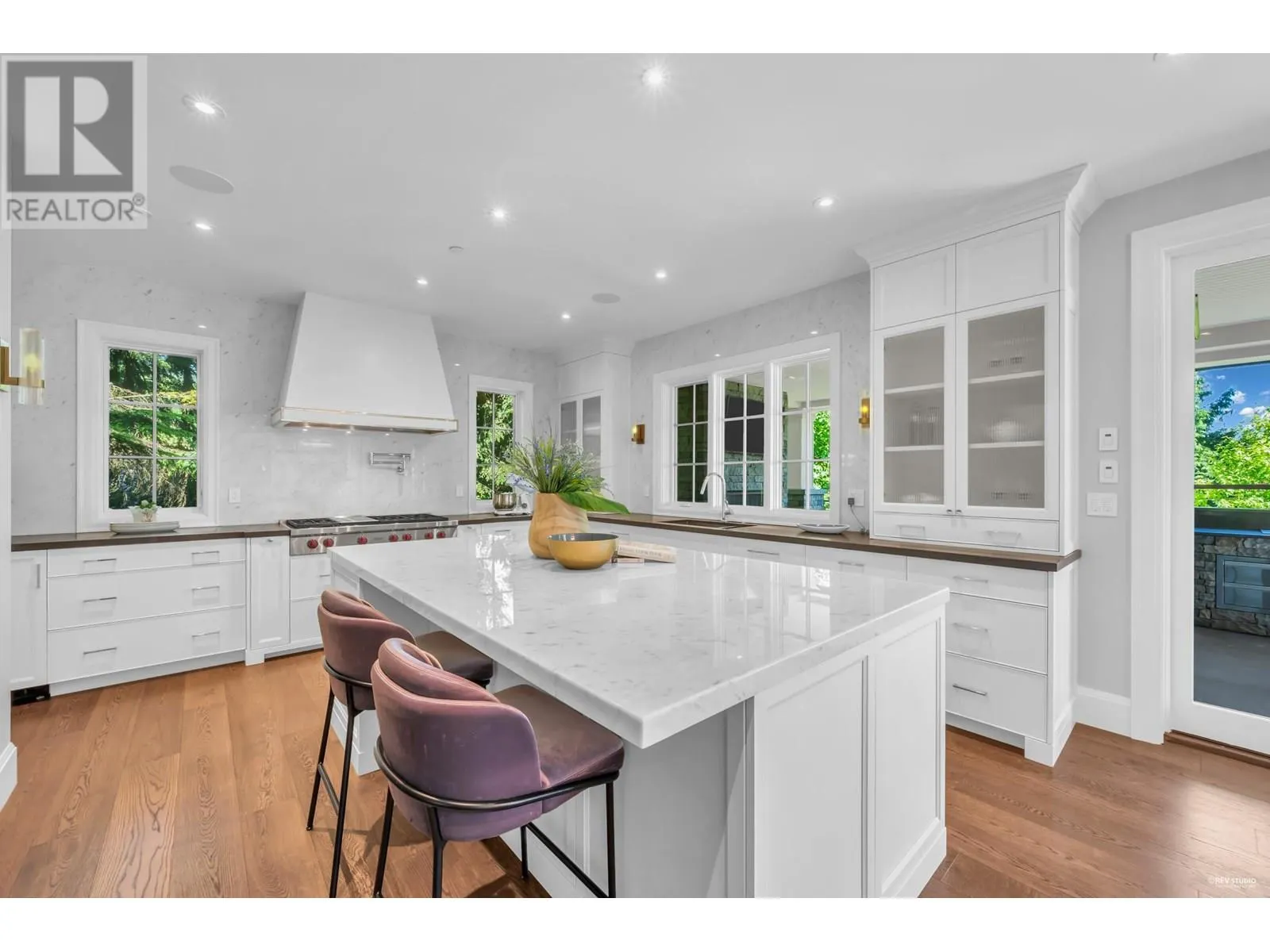606 BARNHAM ROAD