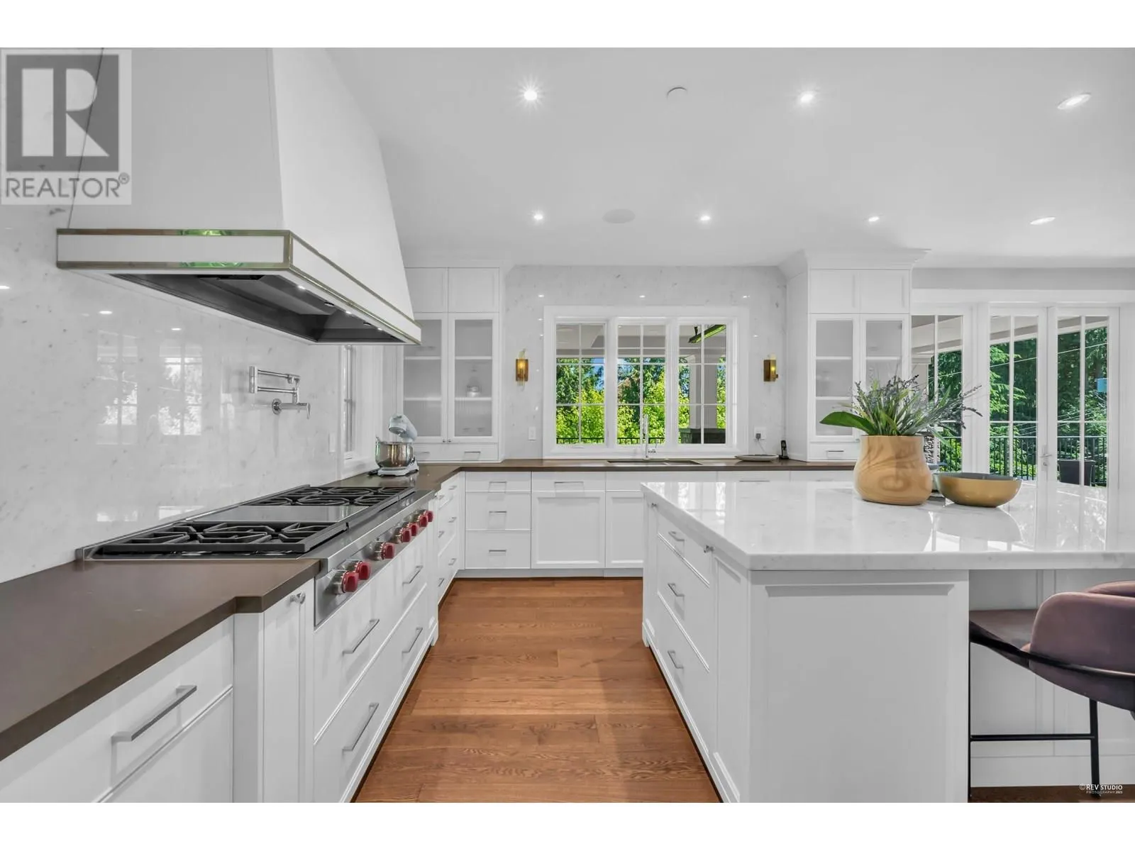 606 BARNHAM ROAD