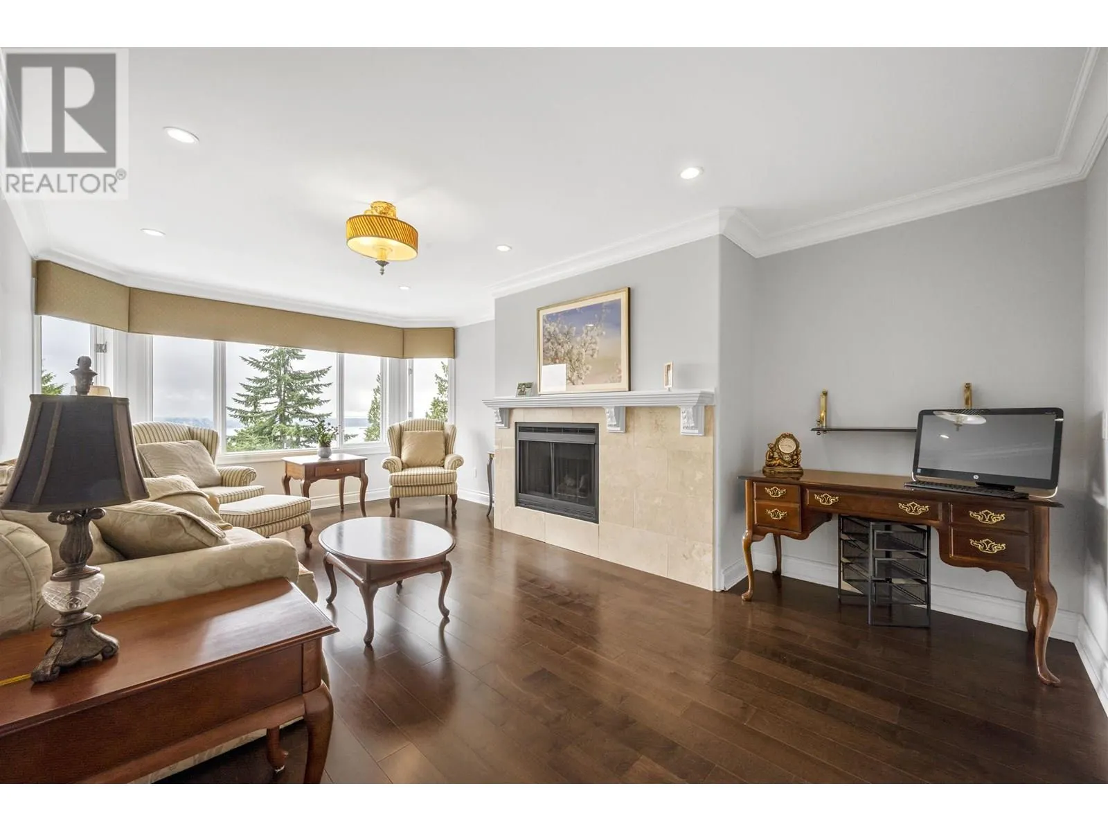 2327 WESTHILL DRIVE