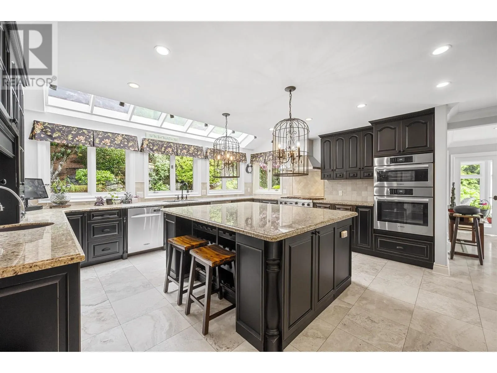 2327 WESTHILL DRIVE