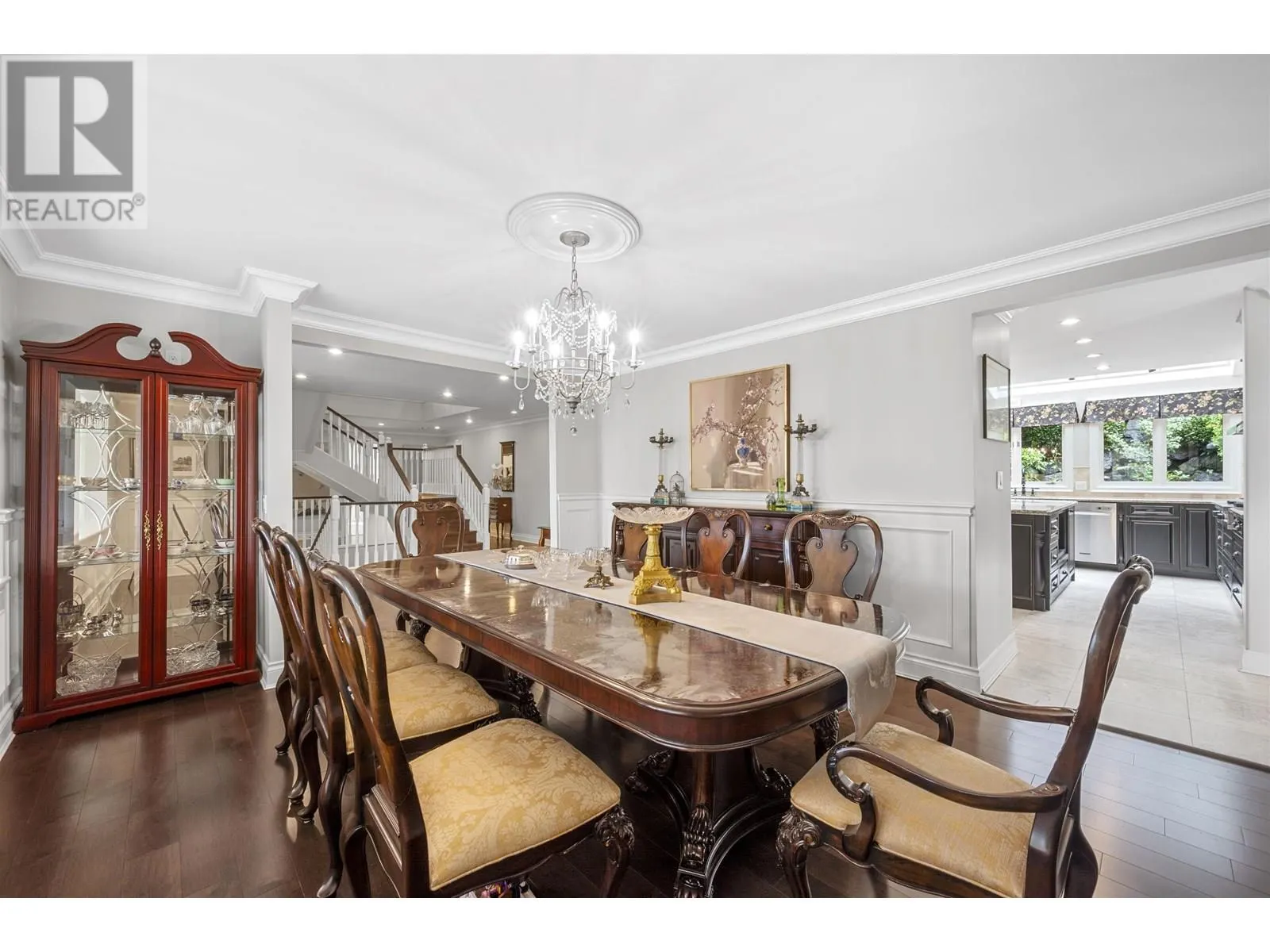 2327 WESTHILL DRIVE