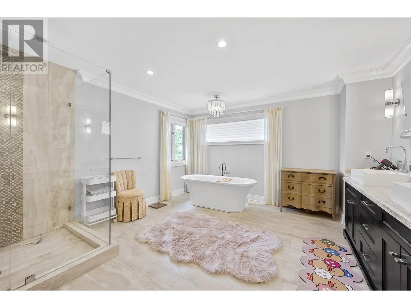2327 WESTHILL DRIVE