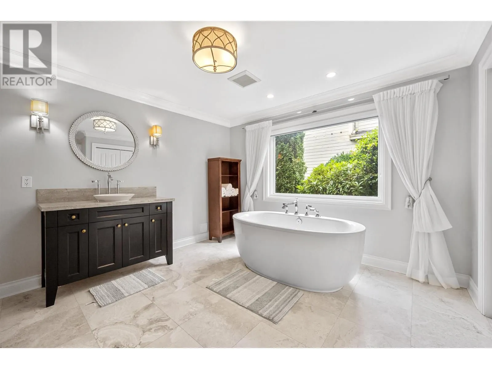 2327 WESTHILL DRIVE