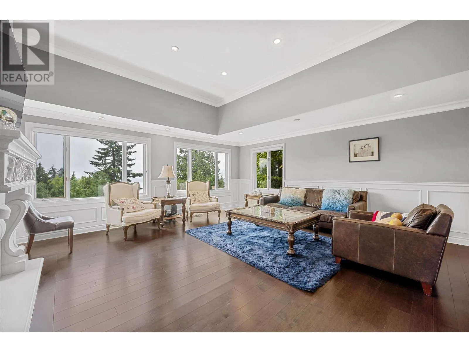 2327 WESTHILL DRIVE