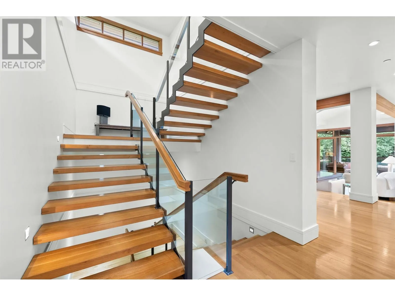 510 EASTCOT ROAD