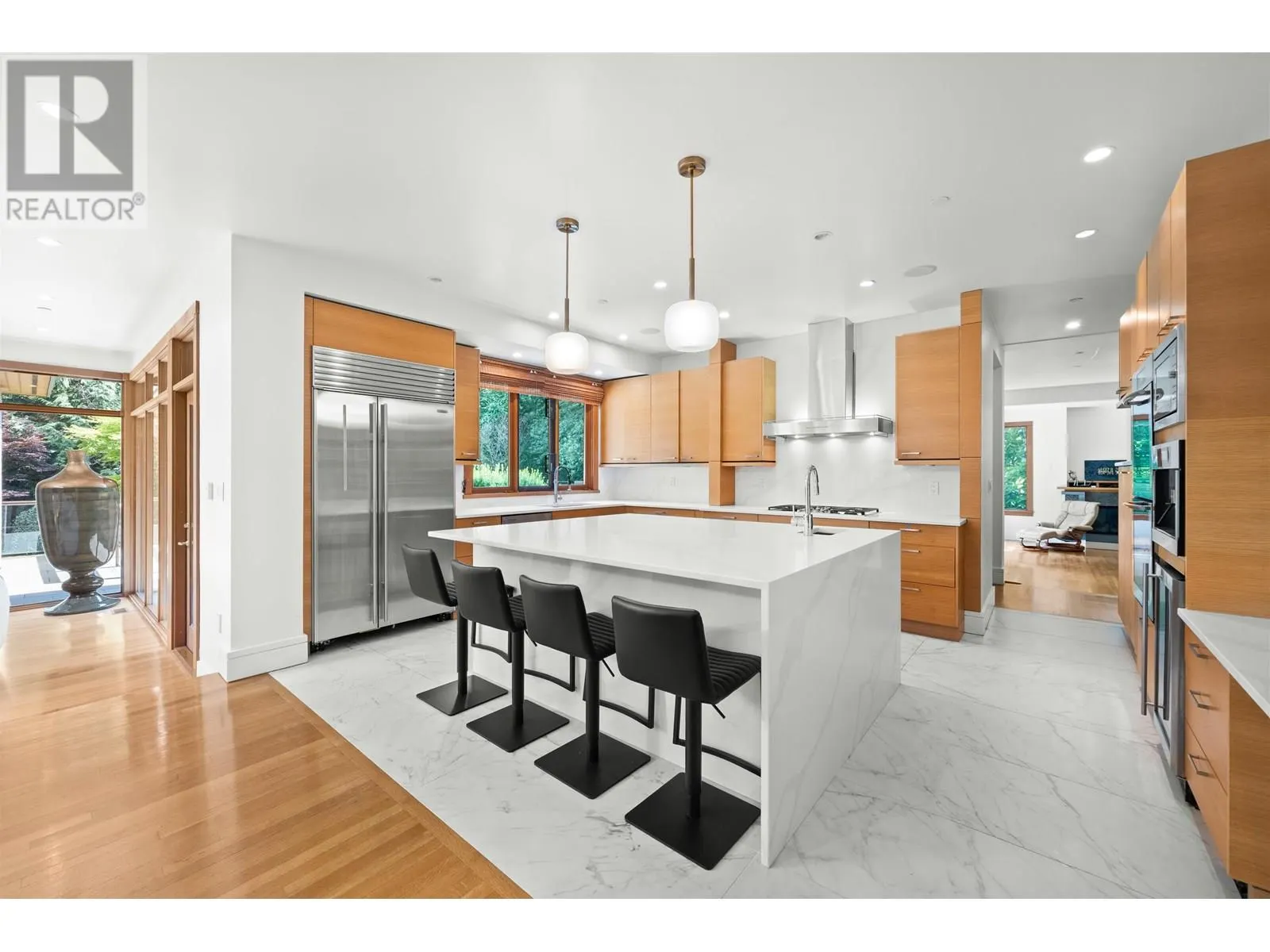 510 EASTCOT ROAD