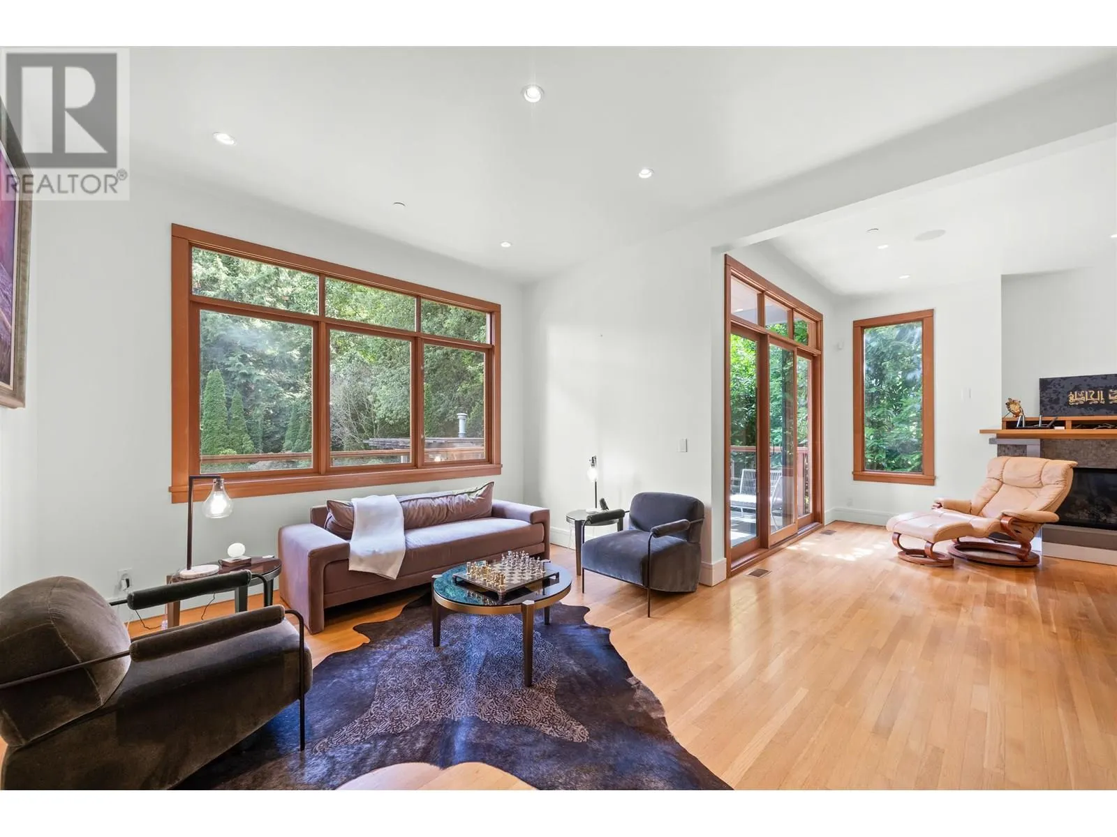 510 EASTCOT ROAD