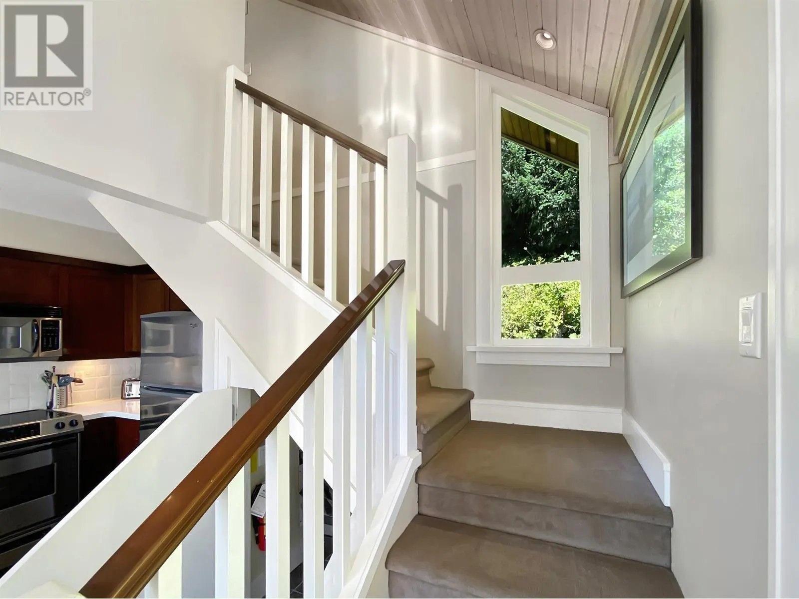 23A 2315 MACKINNON ROAD