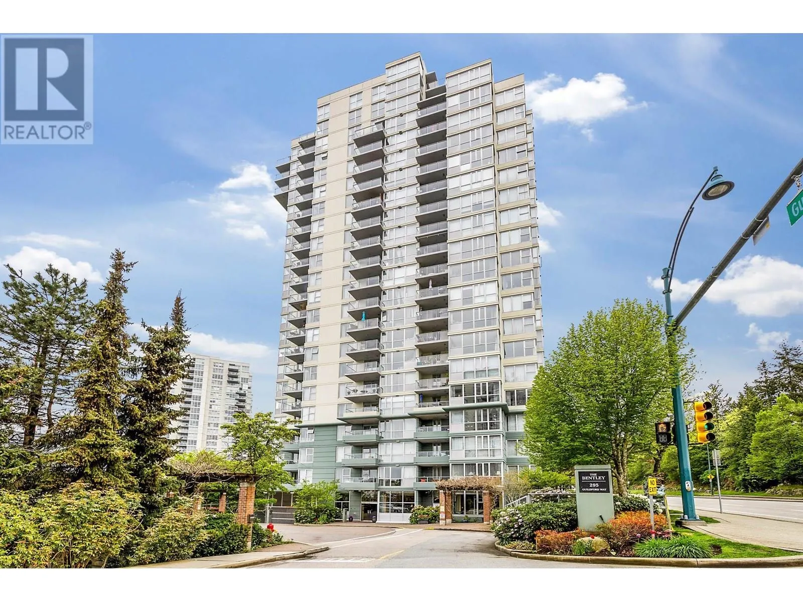 1303 295 GUILDFORD WAY