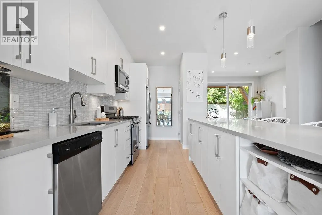 41320 HORIZON DRIVE