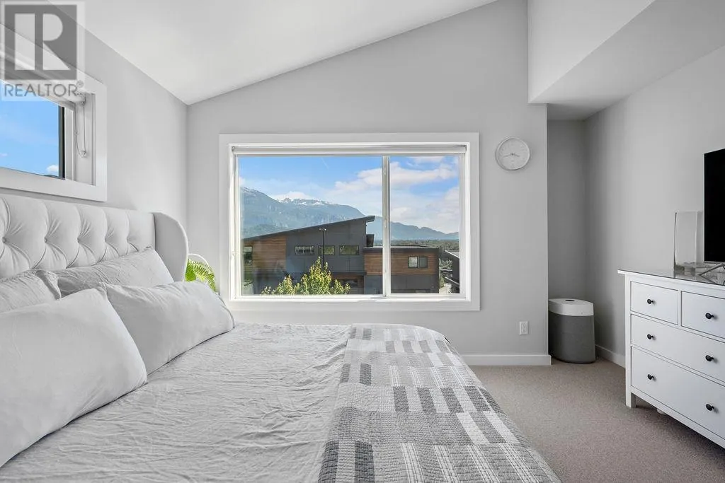 41320 HORIZON DRIVE