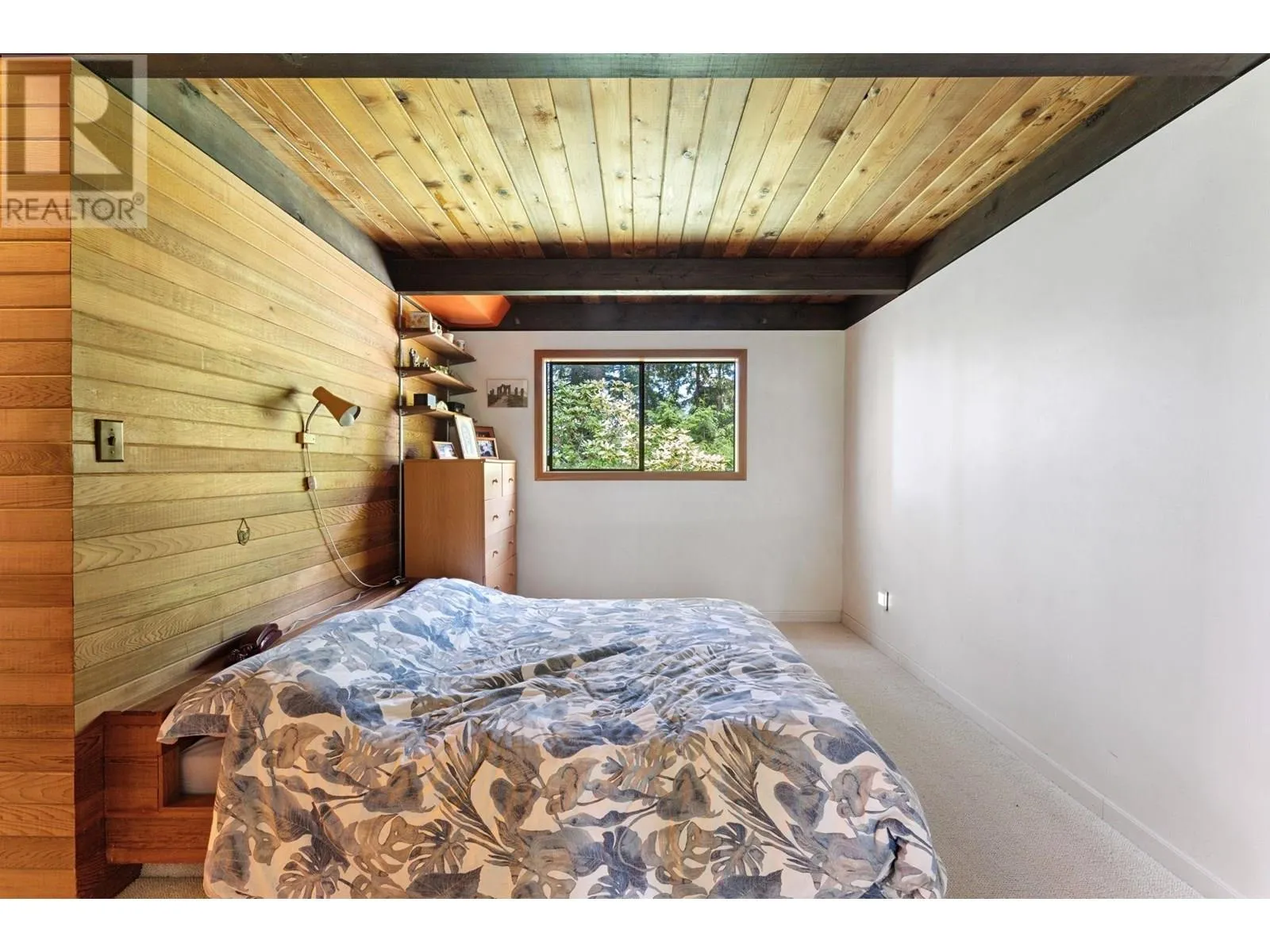 155 HIGHVIEW PLACE