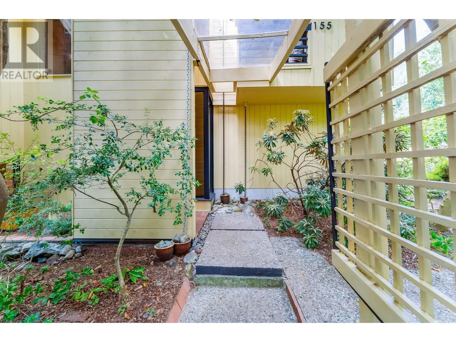 155 HIGHVIEW PLACE