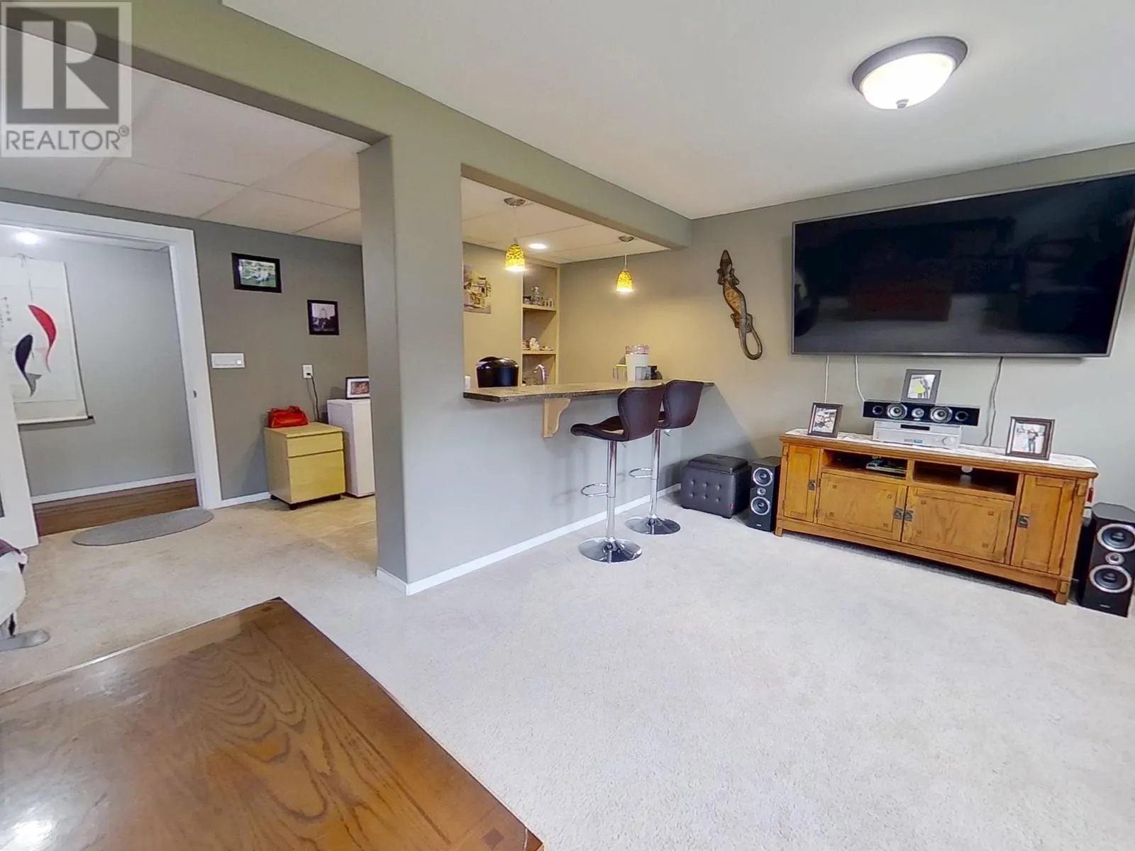 2802 OTTER ROAD