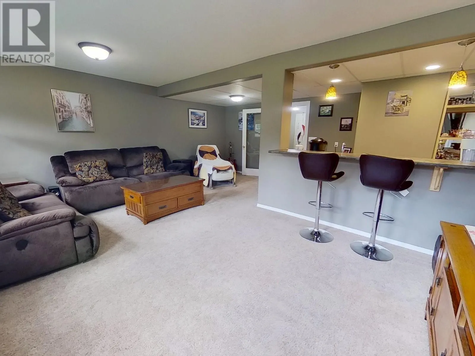 2802 OTTER ROAD