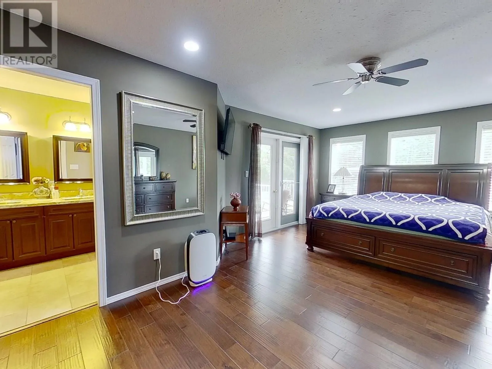 2802 OTTER ROAD