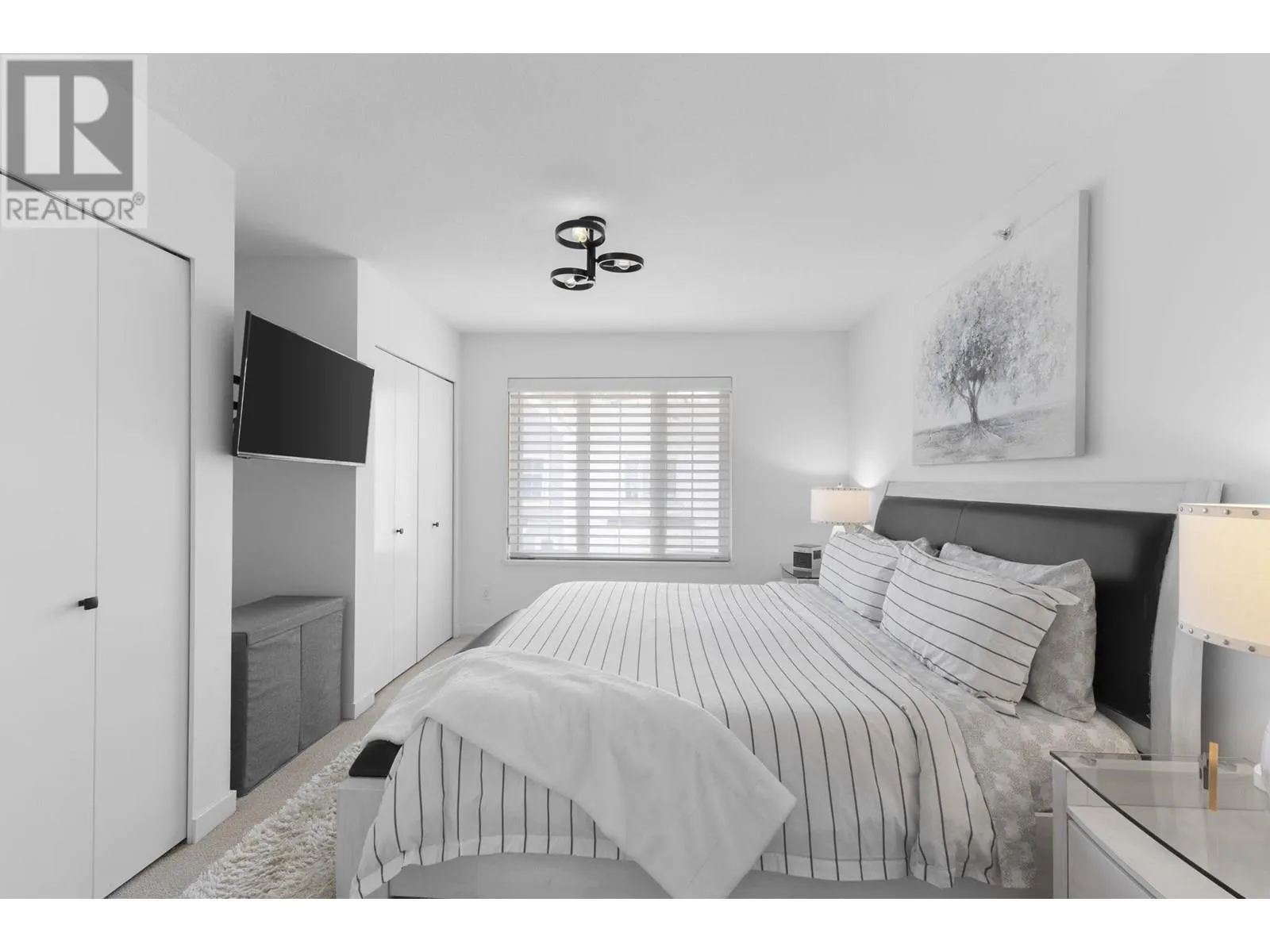 26 2560 PITT RIVER ROAD
