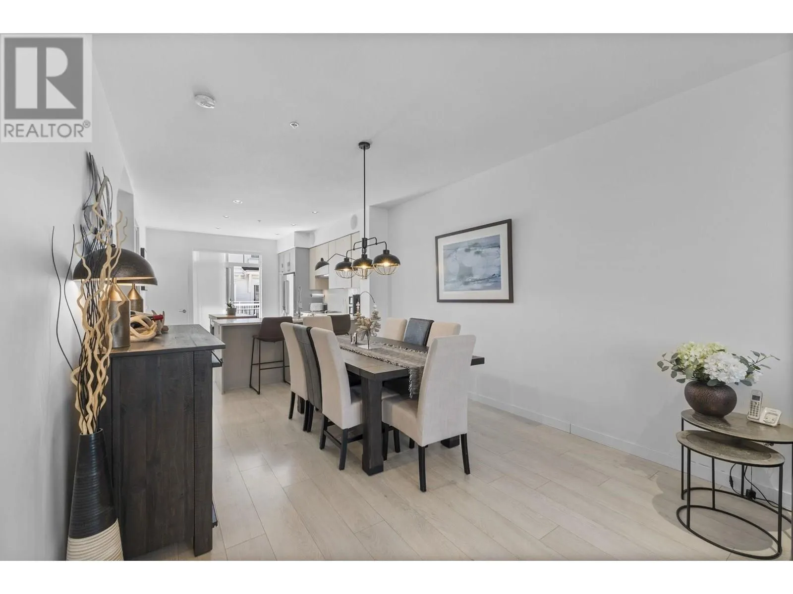 26 2560 PITT RIVER ROAD