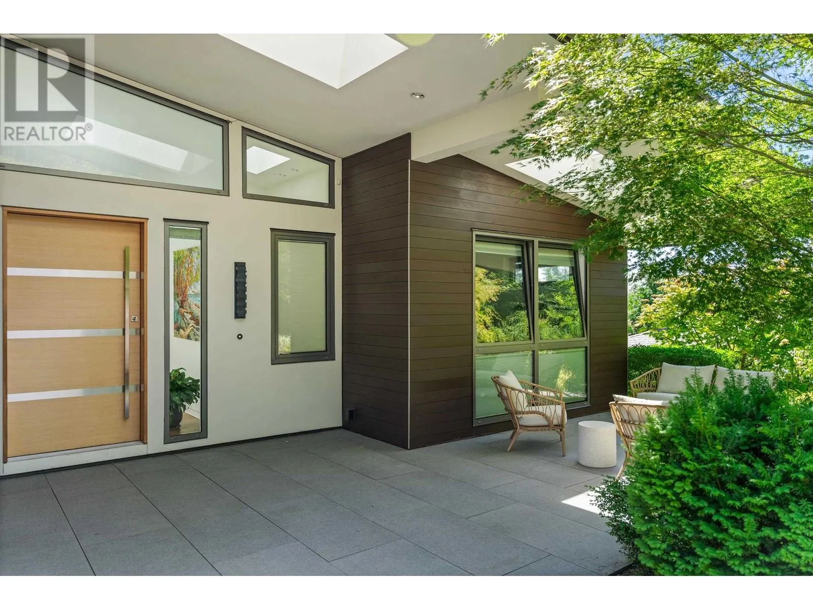 98 BONNYMUIR DRIVE