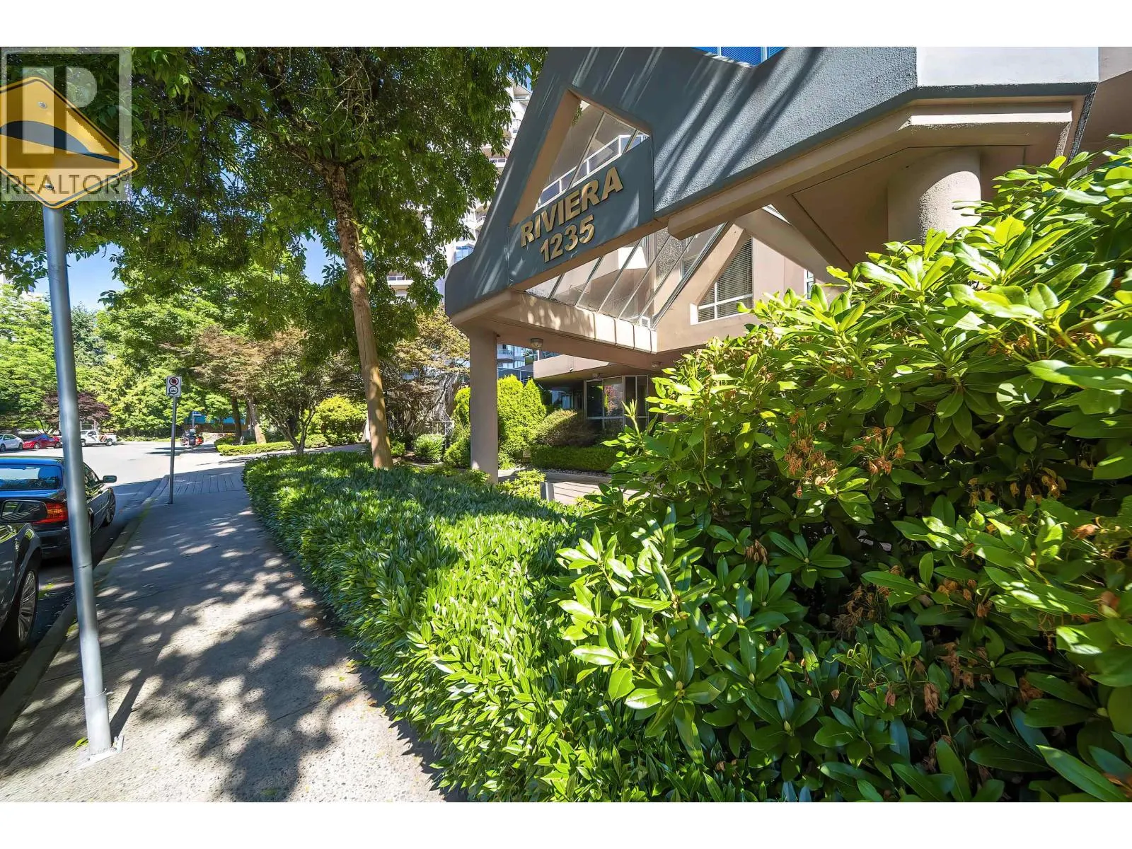 1002 1235 QUAYSIDE DRIVE