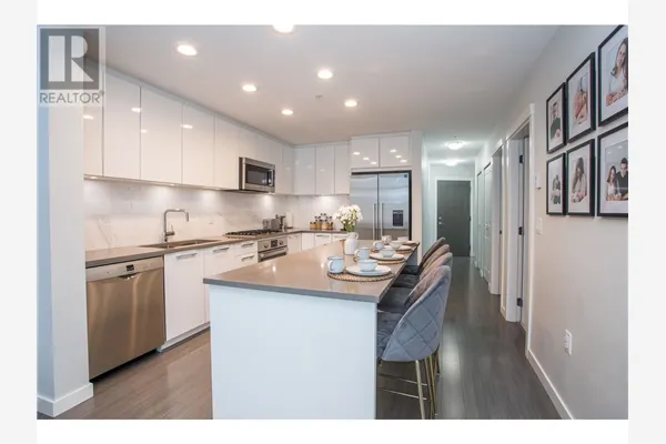 413 3263 PIERVIEW CRESCENT
