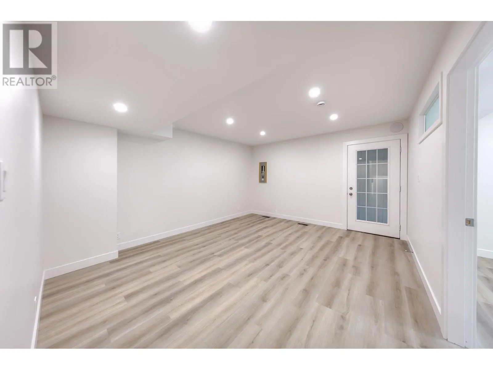 1361 CAMRIDGE ROAD