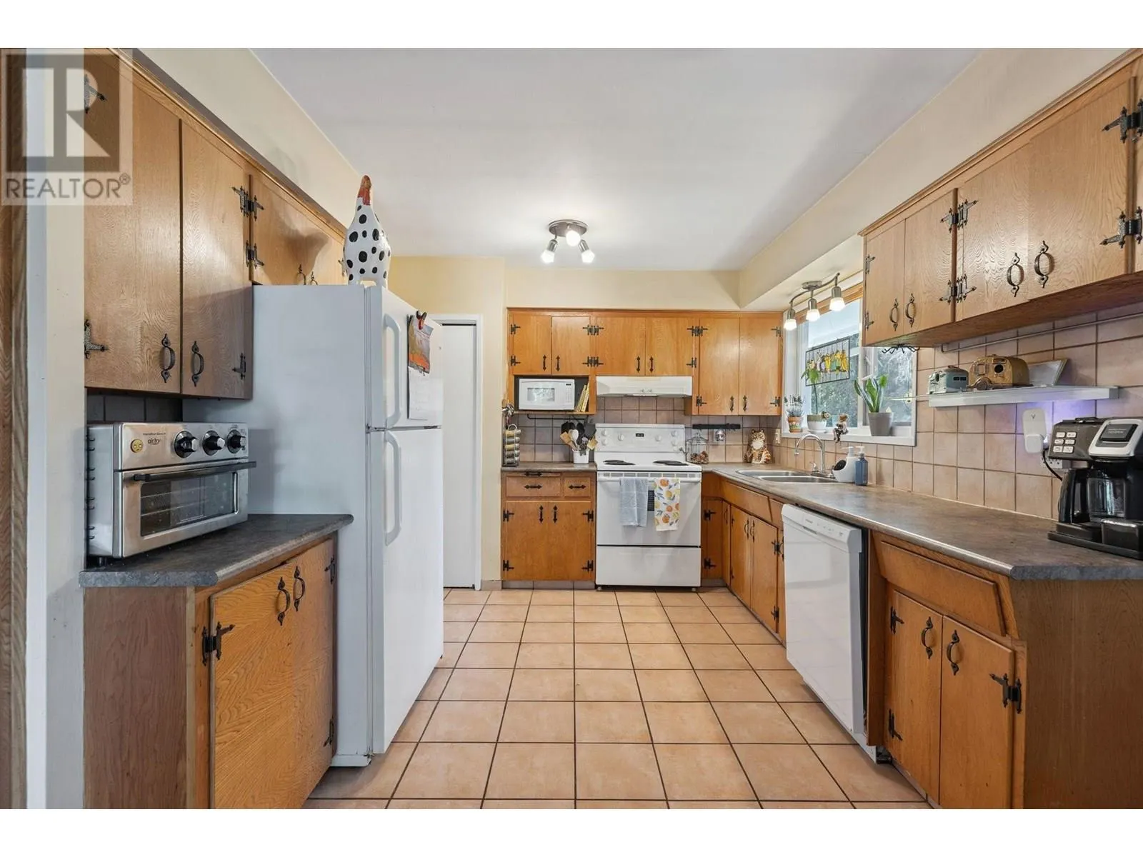 1554 FARRELL CRESCENT
