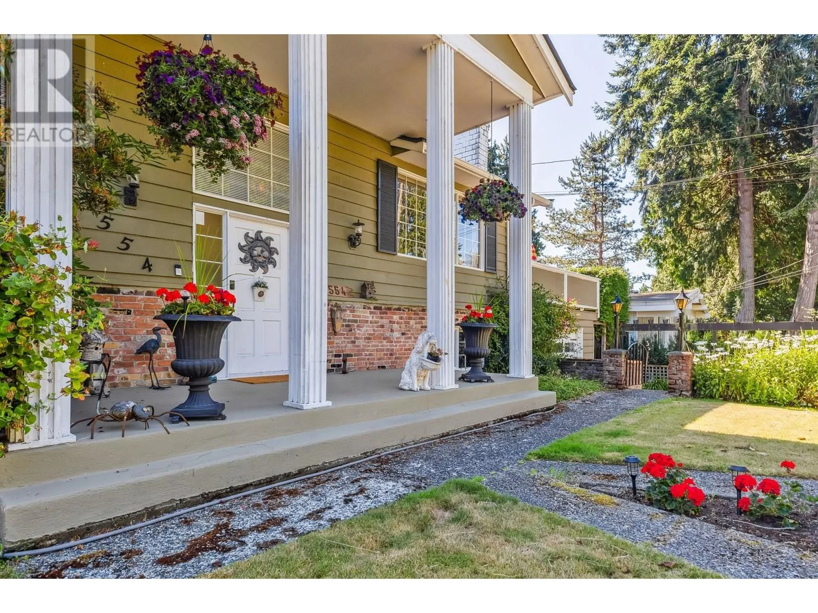 1554 FARRELL CRESCENT