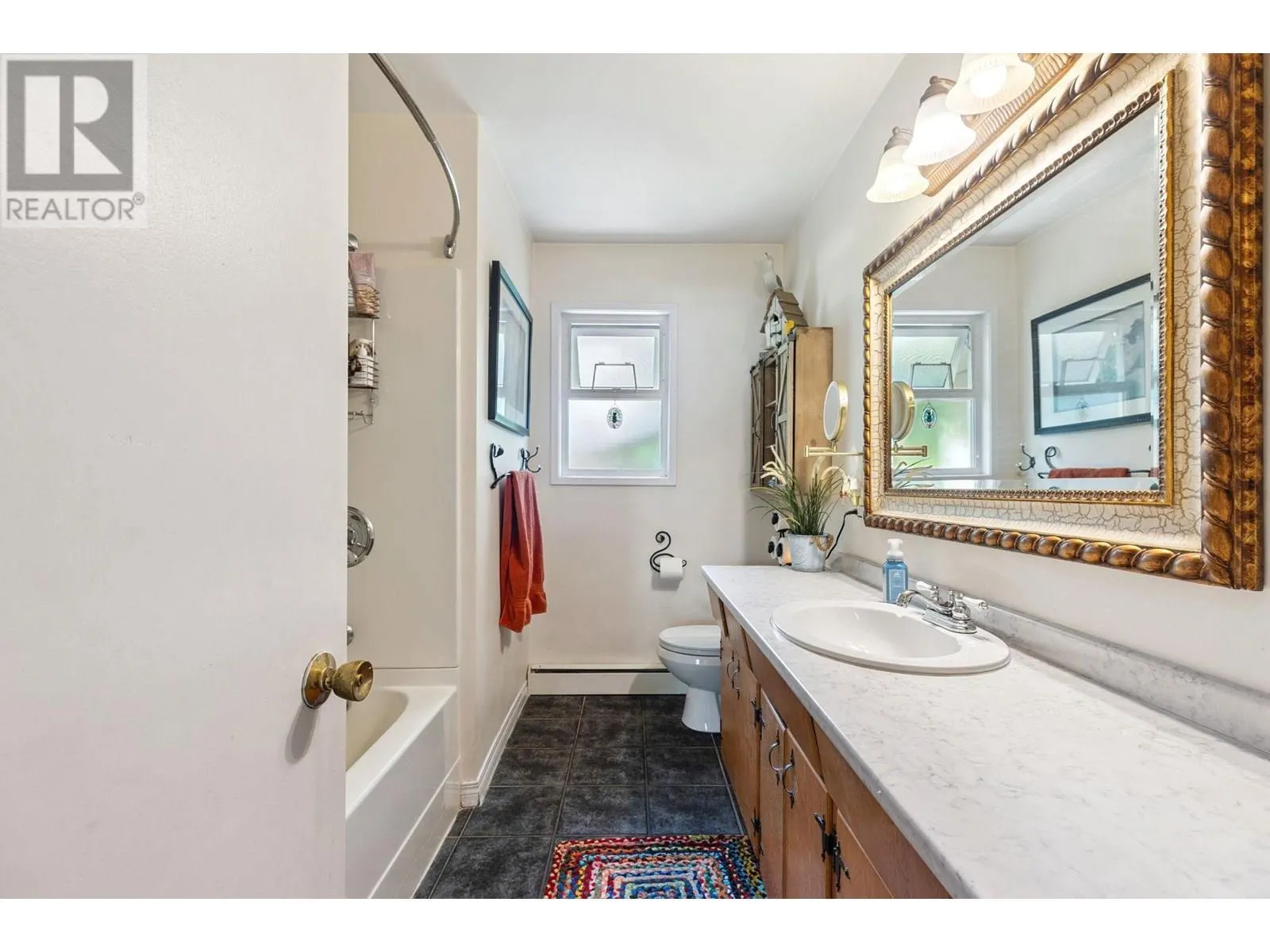 1554 FARRELL CRESCENT