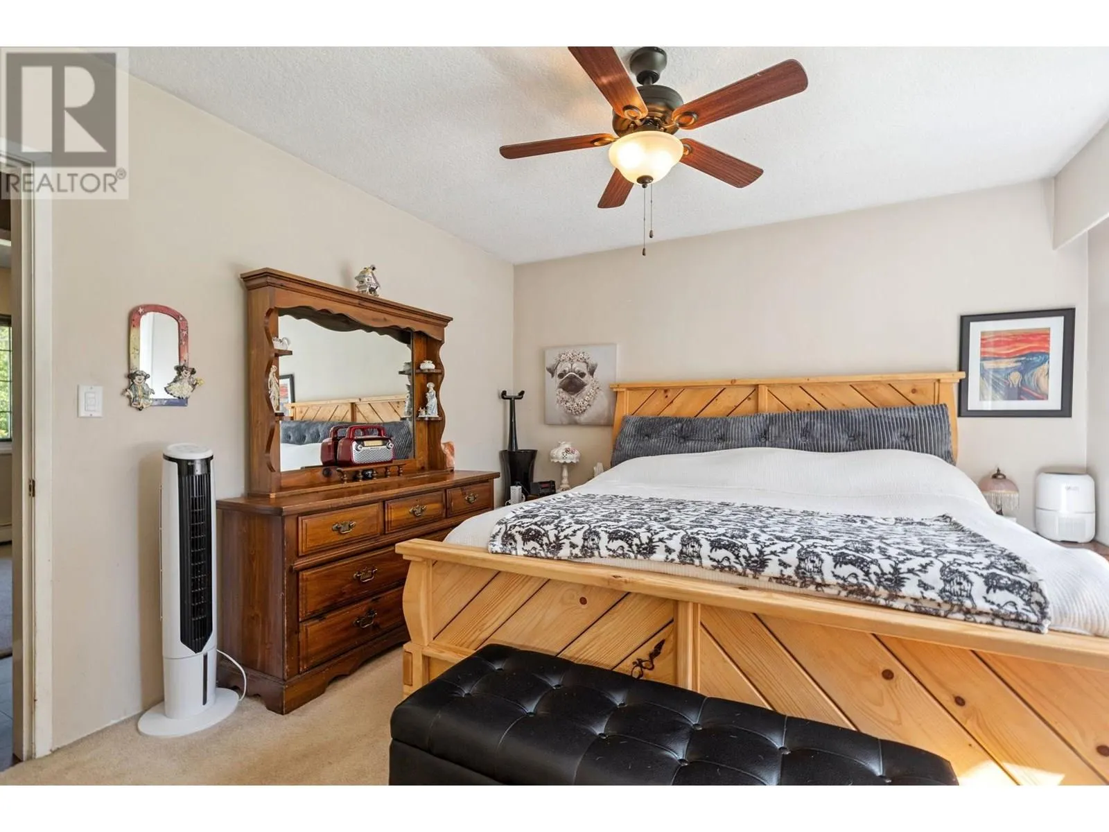 1554 FARRELL CRESCENT