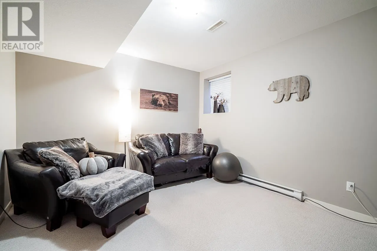 89 FERNWAY DRIVE