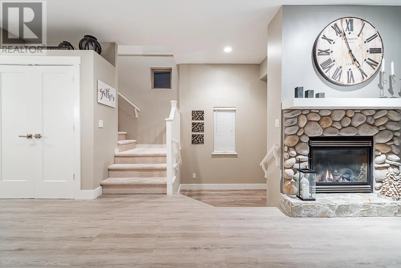 89 FERNWAY DRIVE