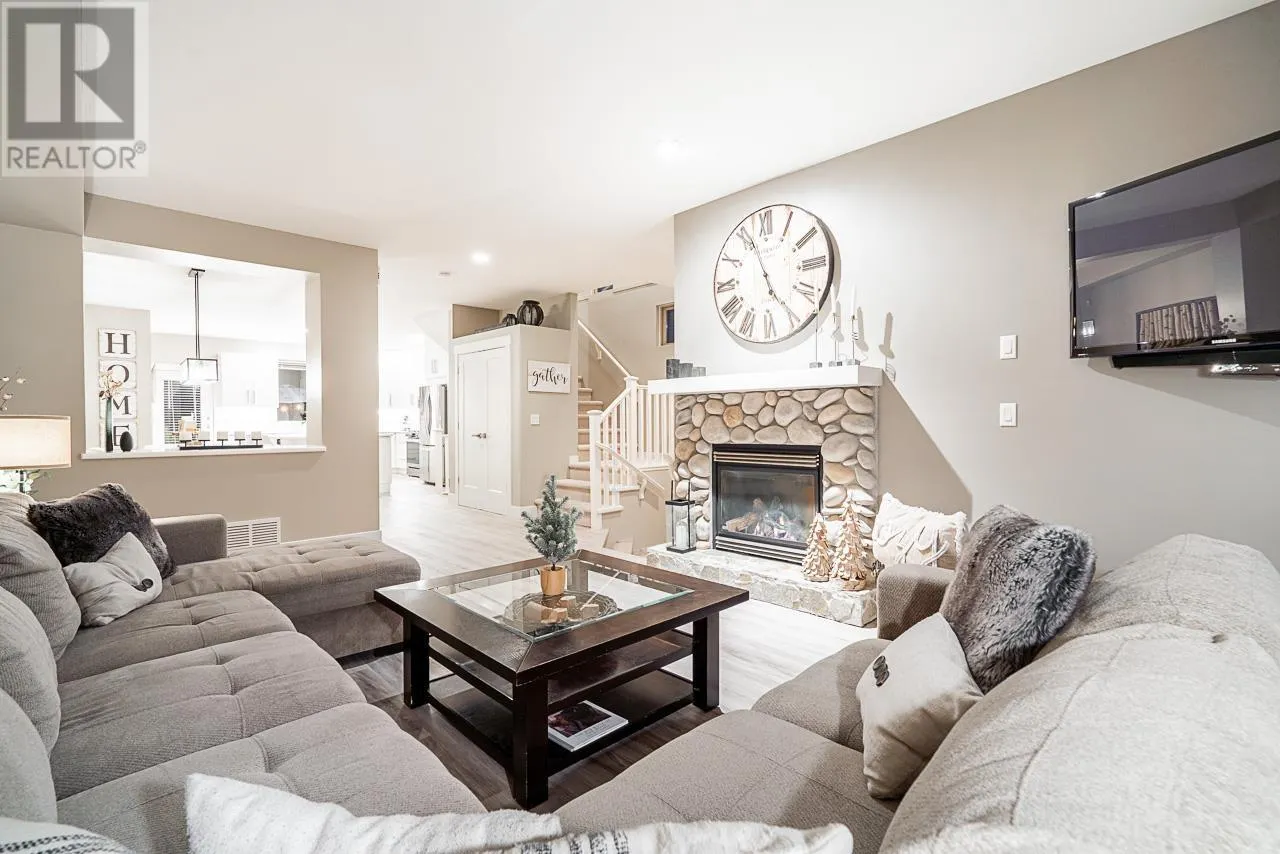 89 FERNWAY DRIVE