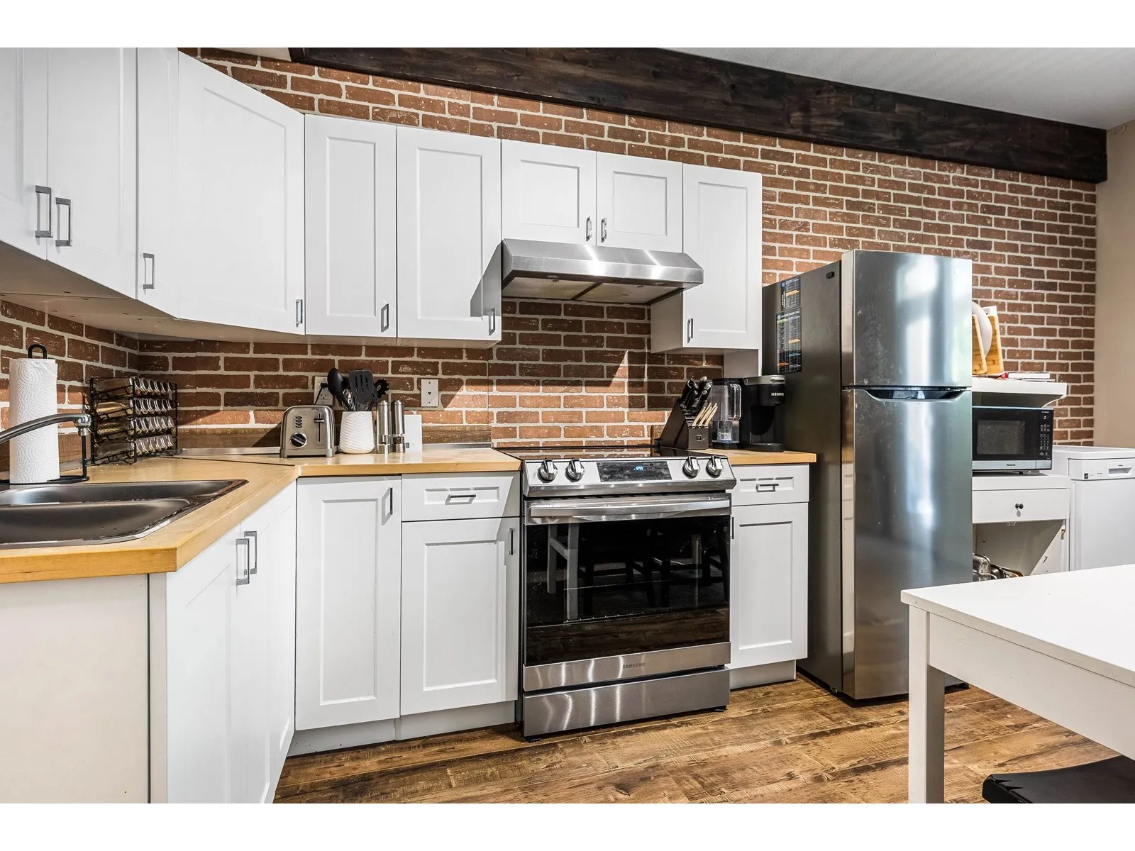 3 10082 WILLIAMS ROAD|Fairfield Island