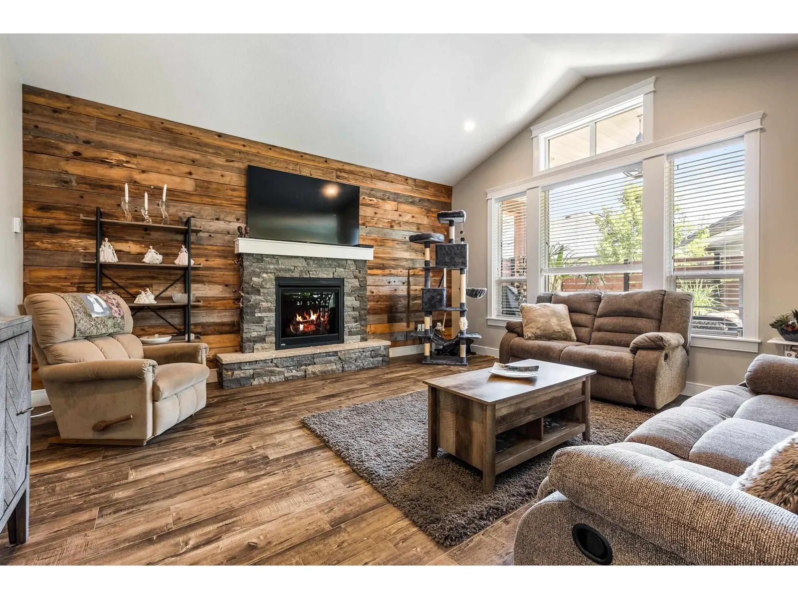 3 10082 WILLIAMS ROAD|Fairfield Island